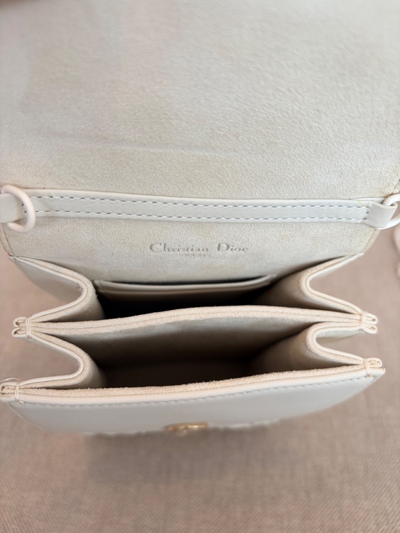 dior diora pouch（ブランドバッグ）の商品画像 - 査定依頼日：2026年9月25日 - 最高査定価格：40,000円