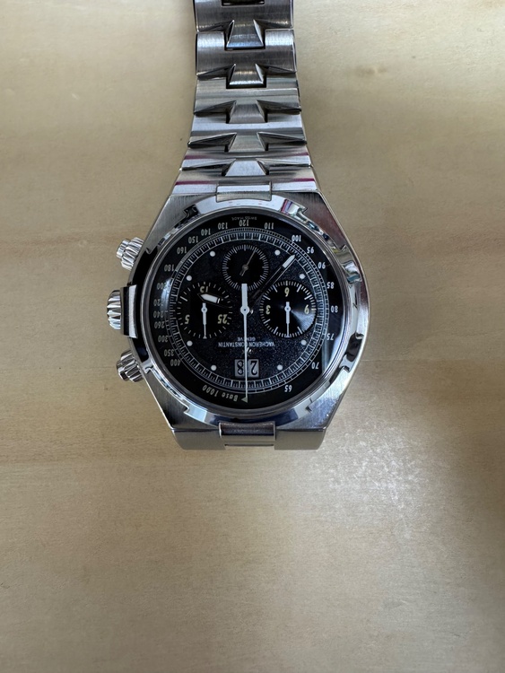 ヴァシュロン コンスタンタン オーヴァーシーズ （高級時計）の商品画像 - 査定依頼日：2026年1月8日 - 最高査定価格：3,750,000円