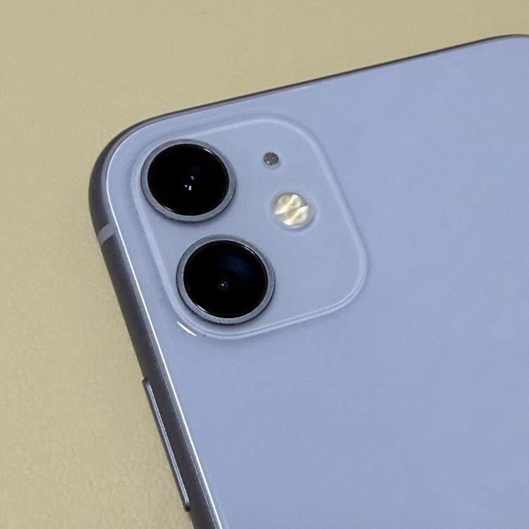 iPhone11　128GB パープル（スマホ）の商品画像 - 査定依頼日：2026年6月30日 - 最高査定価格：15,000円