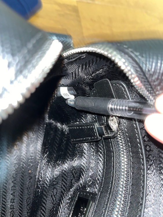 プラダ  （ブランドバッグ）の商品画像 - 査定依頼日：2025年8月28日 - 最高査定価格：130,000円