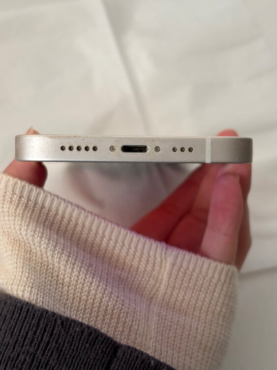 iPhone 14 128GB SIMフリー（スマホ）の商品画像 - 査定依頼日：2025年2月17日 - 最高査定価格：59,000円