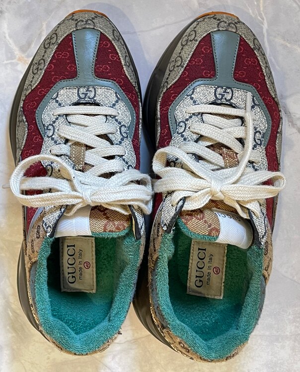 スニーカー（古着・ファッション）の商品画像 - 査定依頼日：2025年2月10日 - 最高査定価格：30,000円