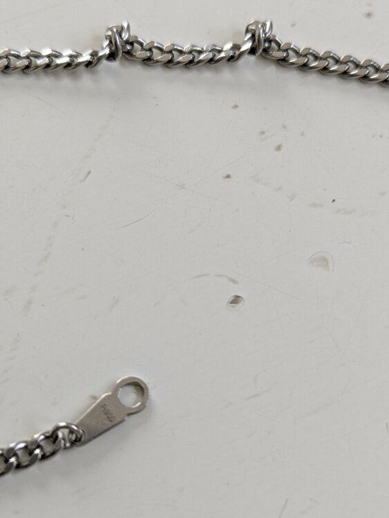 ネックレス30グラム（金・貴金属）の商品画像 - 査定依頼日：2026年2月11日 - 最高査定価格：320,000円