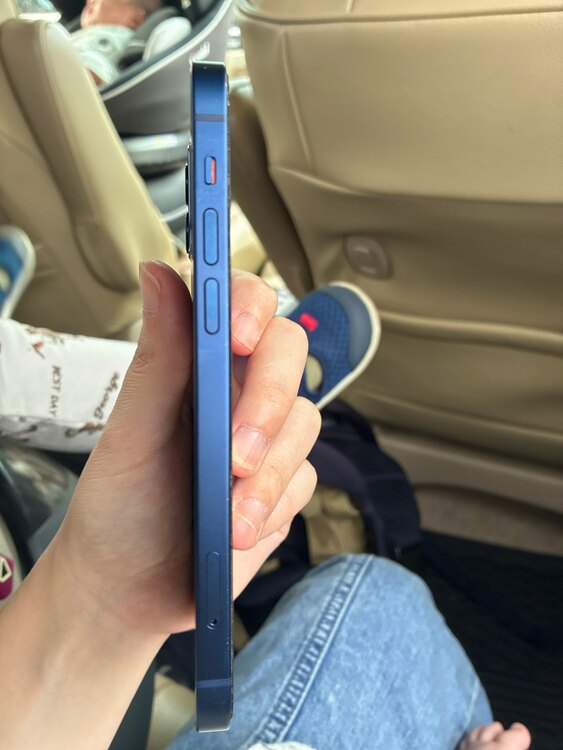 iPhone 12 64GB 楽天モバイル（スマホ）の商品画像 - 査定依頼日：2025年5月17日 - 最高査定価格：25,000円