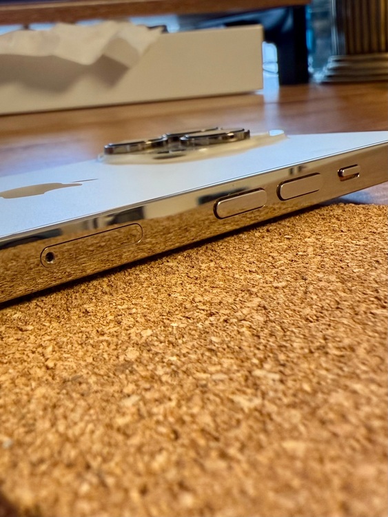 iPhone 14 Pro 128GB SIMフリー（スマホ）の商品画像 - 査定依頼日：2025年6月26日 - 最高査定価格：80,000円