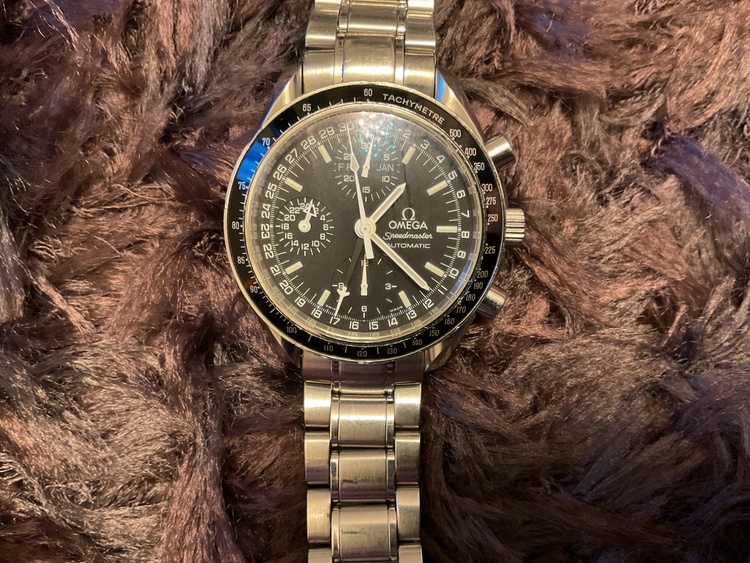 3520.50スピードマスターマーク40コスモストリプルカレンダークロノグラフ自（高級時計）の商品画像 - 査定依頼日：2026年2月1日 - 最高査定価格：310,000円