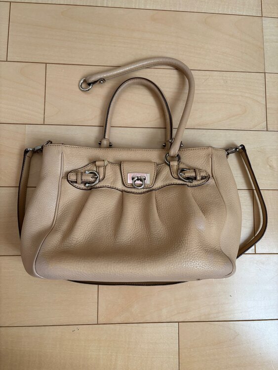 AB-21 7421（ブランドバッグ）の商品画像 - 査定依頼日：2025年5月10日 - 最高査定価格：1,000円