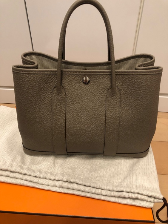 ガーデンパーティ30（ブランドバッグ）の商品画像 - 査定依頼日：2025年10月5日 - 最高査定価格：580,000円