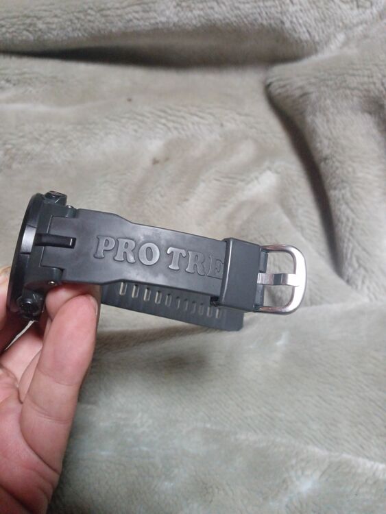 G-SHOCK MR-G PRG-330（高級時計）の商品画像 - 査定依頼日：2025年11月13日 - 最高査定価格：5,000円