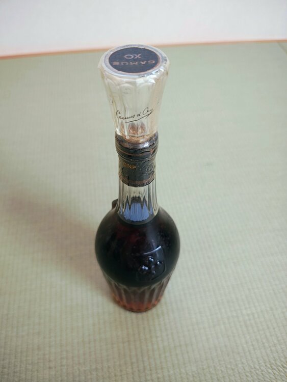 cognac camus xo（お酒）の商品画像 - 査定依頼日：2026年9月22日 - 最高査定価格：3,000円