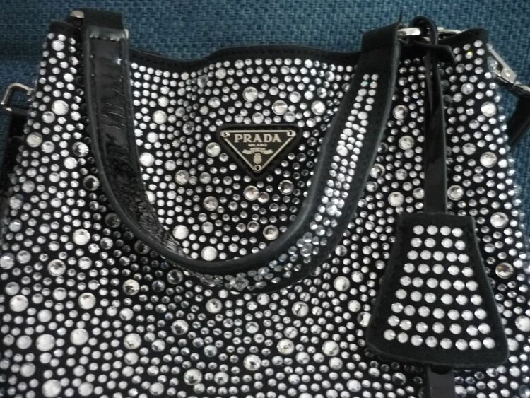 プラダ  （ブランドバッグ）の商品画像 - 査定依頼日：2025年10月3日 - 最高査定価格：200,000円
