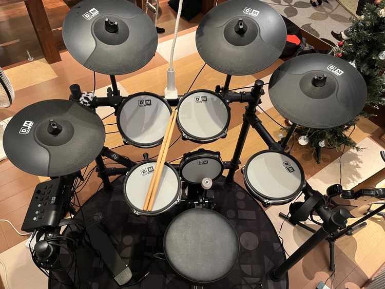 D＆M ドラムセット（ピアノ・楽器・PA機材）の商品画像 - 査定依頼日：2025年12月21日 - 最高査定価格：5,000円