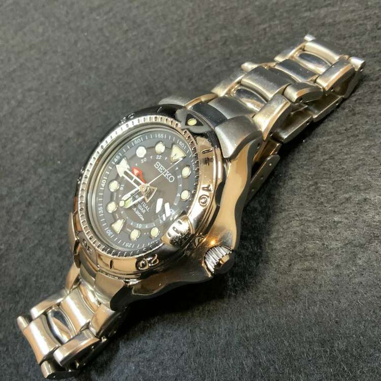 セイコー その他 8f58-002（高級時計）の商品画像 - 査定依頼日：2025年2月12日 - 最高査定価格：5,000円