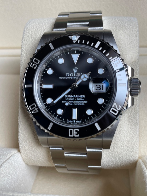 ロレックス サブマリーナー 126110LNL（高級時計）の商品画像 - 査定依頼日：2025年7月24日 - 最高査定価格：1,950,000円