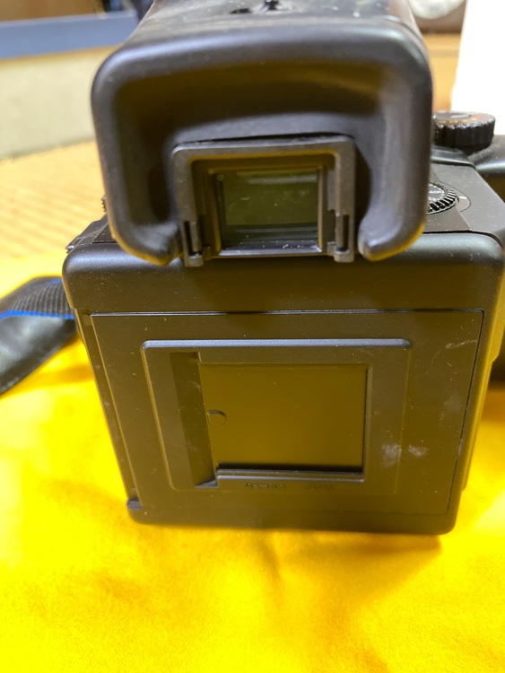 Mamiya 645 PRO フィルム一眼レフカメラ 80mmレンズ付（カメラ）の商品画像 - 査定依頼日：2025年11月14日 - 最高査定価格：45,000円