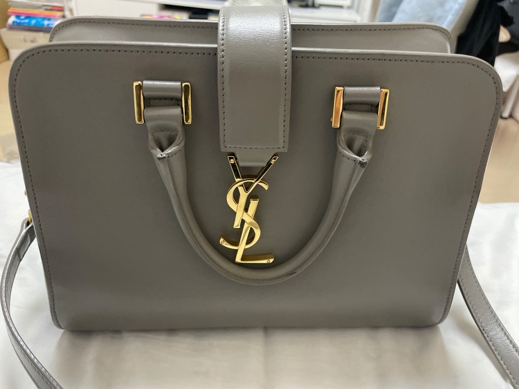 イブサンローラン  （ブランドバッグ）の商品画像 - 査定依頼日：2025年7月31日 - 最高査定価格：130,000円