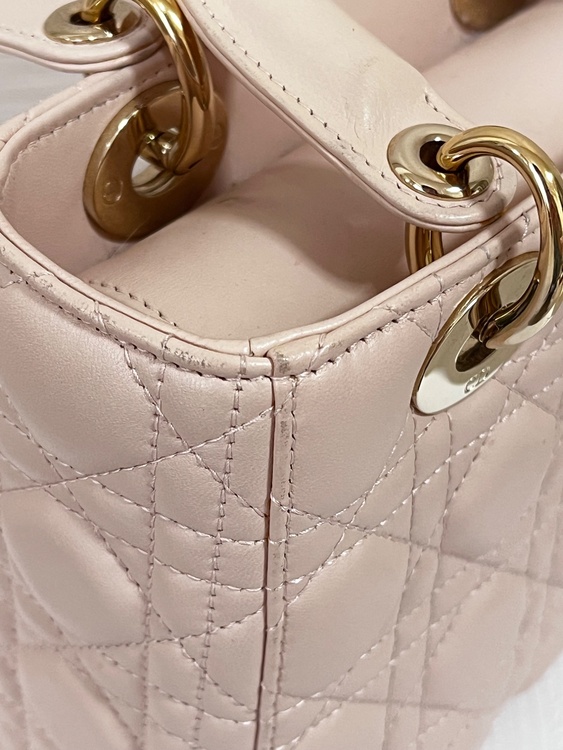 ディオール  （ブランドバッグ）の商品画像 - 査定依頼日：2026年1月6日 - 最高査定価格：320,000円