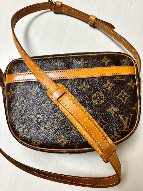 ルイヴィトン モノグラム （ブランドバッグ）の商品画像 - 査定依頼日：2025年12月30日 - 最高査定価格：50,000円