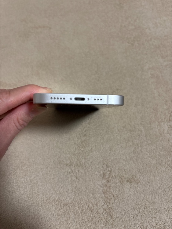 iPhone14（スマホ）の商品画像 - 査定依頼日：2025年11月6日 - 最高査定価格：61,000円