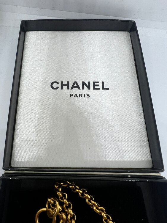 CHANEL シャネル ヴィンテージ ココマーク ハートネックレス 95P（古着・ファッション）の商品画像 - 査定依頼日：2025年2月9日 - 最高査定価格：61,000円