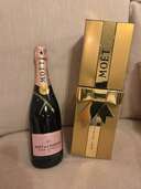 モエ・エ・シャンドン ロゼ アンぺリアル（お酒）の商品画像 - 査定依頼日：2025年3月20日 - 最高査定価格：4,500円