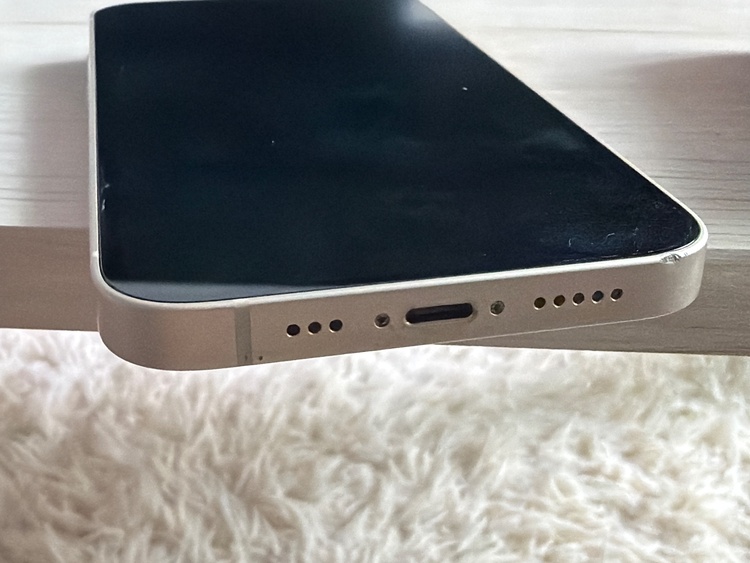 iPhone iPhone 14 128GB SIMフリー（スマホ）の商品画像 - 査定依頼日：2026年9月18日 - 最高査定価格：43,500円