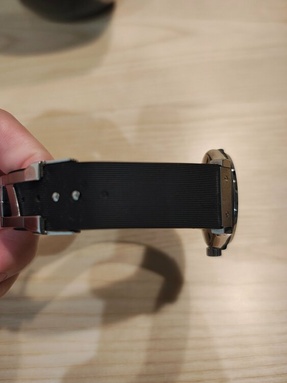 ウブロ クラシックフュージョン 542.NX.1270.RX（高級時計）の商品画像 - 査定依頼日：2026年1月8日 - 最高査定価格：630,000円