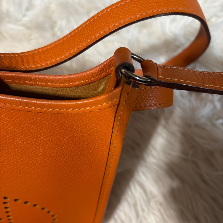 エルメス エブリン （ブランドバッグ）の商品画像 - 査定依頼日：2026年3月5日 - 最高査定価格：300,000円