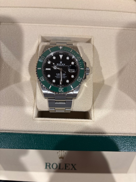 ロレックス サブマリーナー 126610l（高級時計）の商品画像 - 査定依頼日：2025年8月30日 - 最高査定価格：2,150,000円