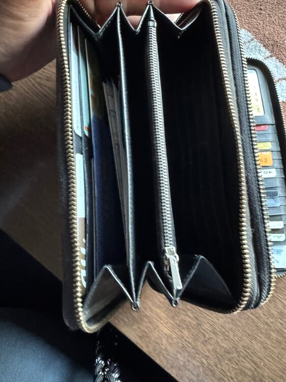 COAOH長財布（ブランド財布・小物）の商品画像 - 査定依頼日：2025年2月1日 - 最高査定価格：2,000円