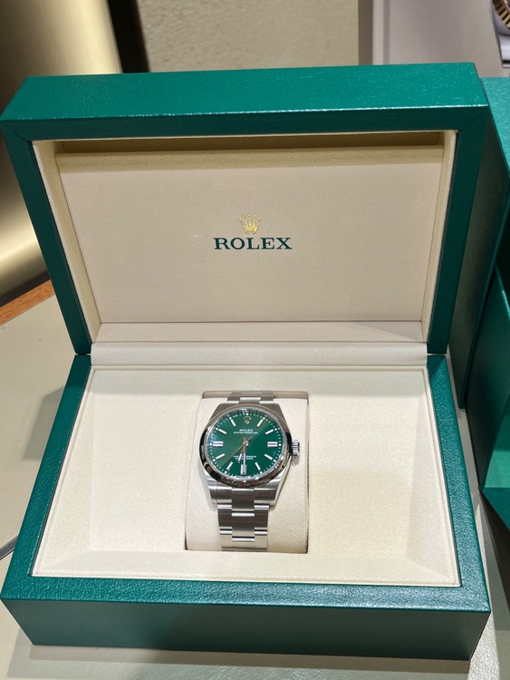 ロレックス パーペチュアル 13430（高級時計）の商品画像 - 査定依頼日：2026年3月4日 - 最高査定価格：1,400,000円