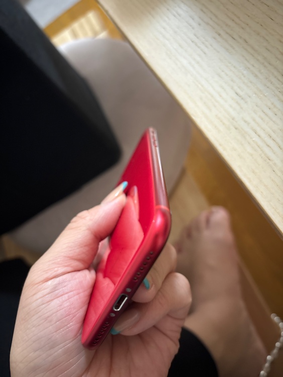 iPhone SE (第 2 世代) 64GB au（スマホ）の商品画像 - 査定依頼日：2026年4月29日 - 最高査定価格：10,000円