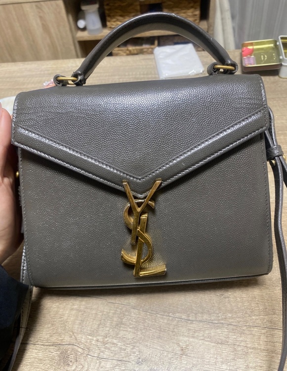 サンローランパリ カサンドラ レザー 2WAYハンドバッグ（ブランドバッグ）の商品画像 - 査定依頼日：2025年12月19日 - 最高査定価格：140,000円