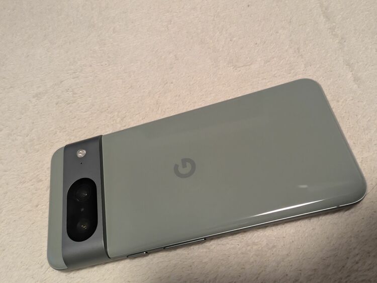 Google pixel 8 128GB Hazel（スマホ）の商品画像 - 査定依頼日：2025年10月28日 - 最高査定価格：26,000円