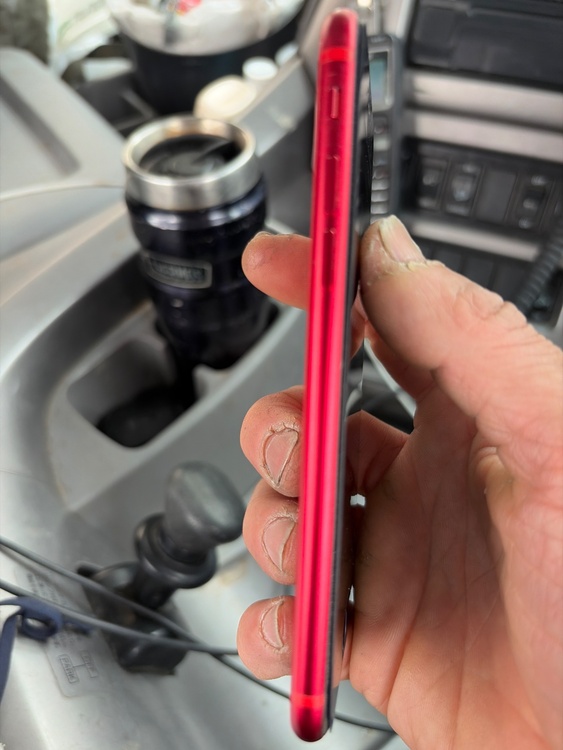 iPhone SE (第 2 世代) 256GB SIMフリー（スマホ）の商品画像 - 査定依頼日：2026年2月16日 - 最高査定価格：20,000円