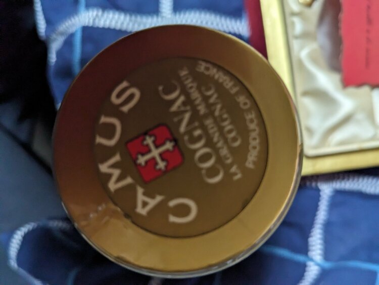 ブランデー カミュ （お酒）の商品画像 - 査定依頼日：2025年12月18日 - 最高査定価格：8,000円