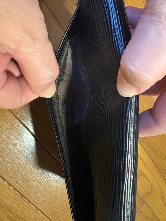 ルイヴィトン エピ （ブランドバッグ）の商品画像 - 査定依頼日：2026年2月22日 - 最高査定価格：12,000円