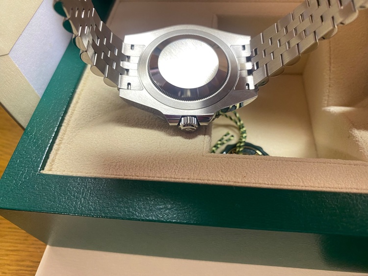 126710BLNR（高級時計）の商品画像 - 査定依頼日：2026年1月18日 - 最高査定価格：2,950,000円