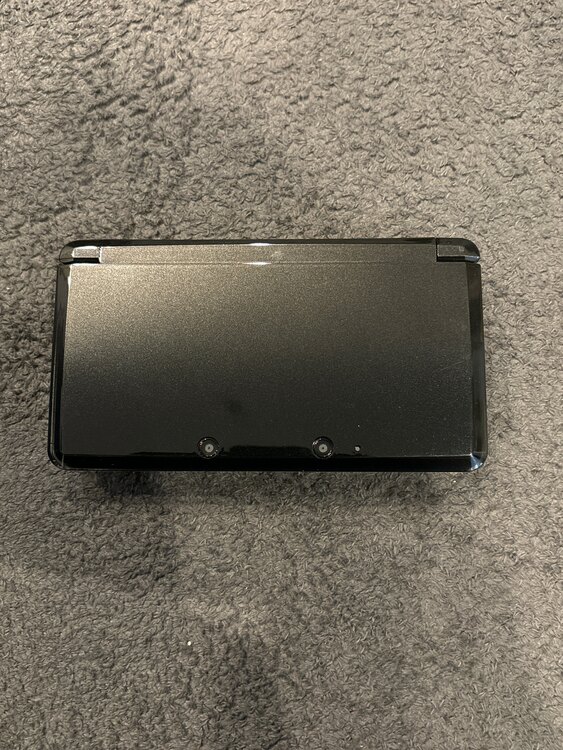 ニンテンドー3DS（ゲーム機本体・ゲームソフト）の商品画像 - 査定依頼日：2025年3月29日 - 最高査定価格：5,500円