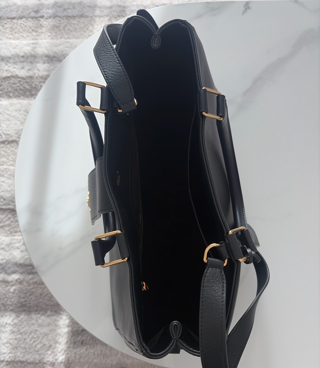 セリーヌ  （ブランドバッグ）の商品画像 - 査定依頼日：2026年4月13日 - 最高査定価格：200,000円