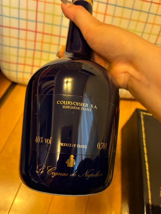 COURVOISIER COGNAC 700ml（お酒）の商品画像 - 査定依頼日：2026年9月3日 - 最高査定価格：10,000円