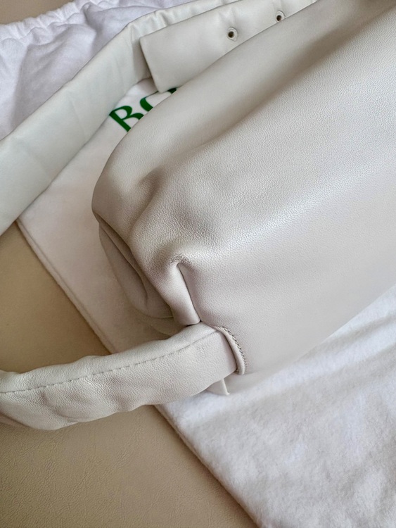 ボッテガ・ヴェネタ  （ブランドバッグ）の商品画像 - 査定依頼日：2025年10月10日 - 最高査定価格：110,000円