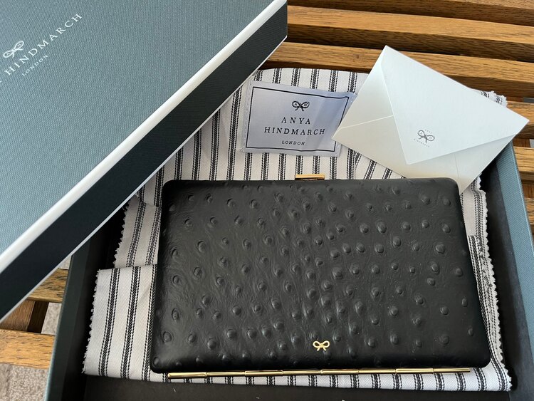 ANYA HINDMARCH（古着・ファッション）の商品画像 - 査定依頼日：2025年3月23日 - 最高査定価格：1,000円