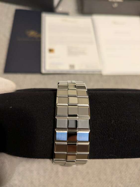 ショパール その他 アルパインイーグル　らーじ（高級時計）の商品画像 - 査定依頼日：2025年4月26日 - 最高査定価格：1,150,000円