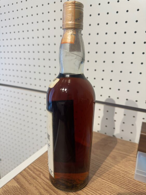 ウイスキー マッカラン （お酒）の商品画像 - 査定依頼日：2025年1月21日 - 最高査定価格：400,000円