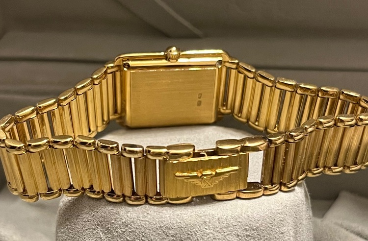 ロンジンレディース18金時計（高級時計）の商品画像 - 査定依頼日：2025年9月22日 - 最高査定価格：600,000円