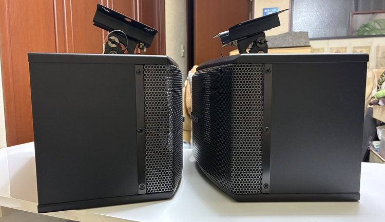 オーディオテクニカ 業務用スピーカー AT-KSP72天吊り用ブラケット付き（オーディオ・スピーカー）の商品画像 - 査定依頼日：2026年7月14日 - 最高査定価格：10,000円
