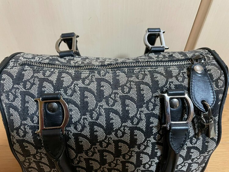 トロッターミニボストン（ブランドバッグ）の商品画像 - 査定依頼日：2026年1月19日 - 最高査定価格：85,000円