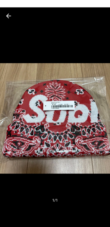 ニット帽Supreme（古着・ファッション）の商品画像 - 査定依頼日：2026年7月11日 - 最高査定価格：3,000円