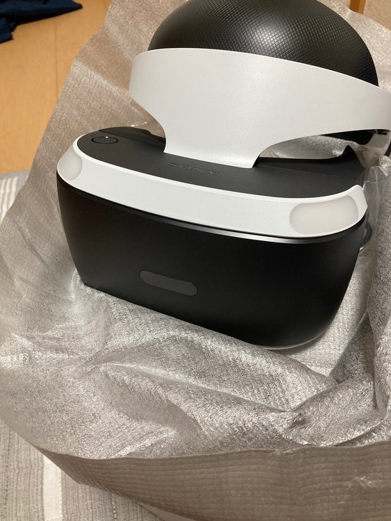 PlayStationVR（ゲーム機本体・ゲームソフト）の商品画像 - 査定依頼日：2023年6月4日 - 最高査定価格：11,000円